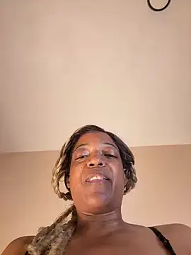 iriebusty online show from May 17, 12:43 am