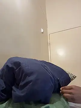 iriebusty online show from February 9, 6:39 pm