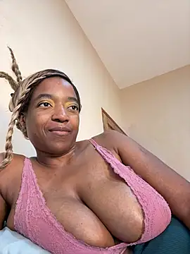iriebusty online show from April 30, 8:57 pm