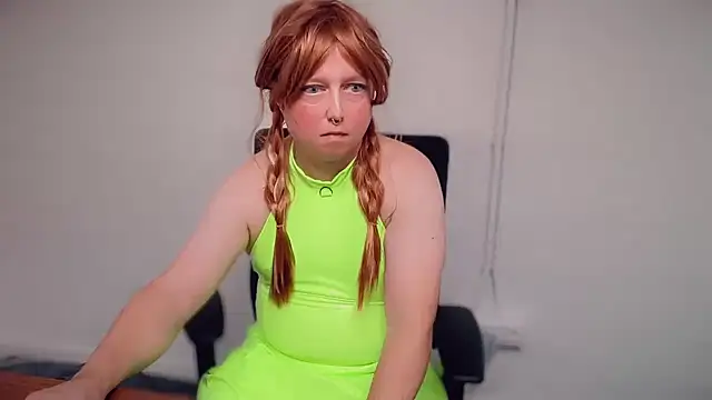 Snapshot of ElizaAndrea chatting on November 6, 8:51 am ElizaAndrea online show from November 6, 8:51 am