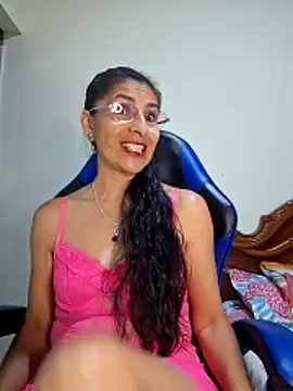 Natasha 50 online show from April 8, 1:07 am