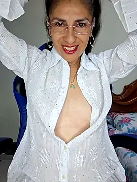 Natasha 50 online show from March 27, 1:03 am