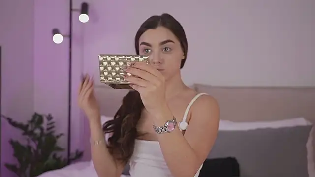 Snapshot of no_angelll chatting on November 6, 8:07 am no angelll online show from November 6, 8:07 am