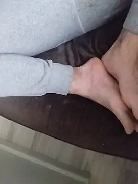 Snapshot of peepformance chatting on December 22, 8:36 am peepformance online show from December 22, 8:36 am