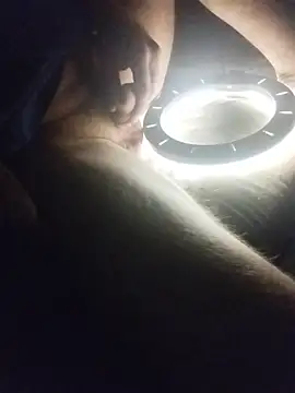 Snapshot of peepformance chatting on December 19, 8:33 pm peepformance online show from December 19, 8:33 pm