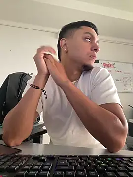 ANGELOGAO online show from March 6, 3:29 pm