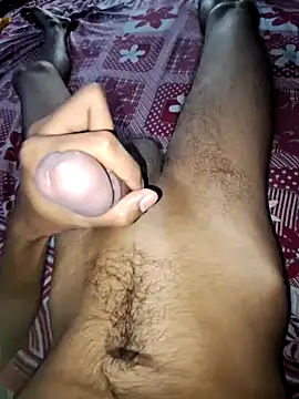 Snapshot of loveblzz chatting on October 28, 5:39 am loveblzz online show from October 28, 5:39 am