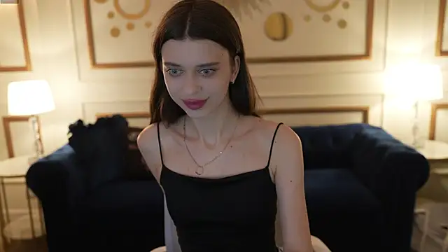 Snapshot of Regina_Sweet054 chatting on December 16, 3:16 pm Regina Sweet054 online show from December 16, 3:16 pm