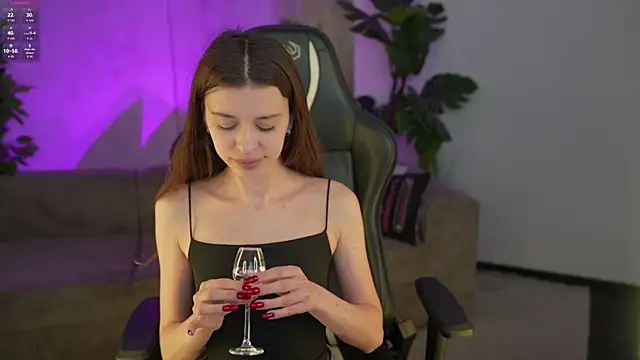 Snapshot of Regina_Sweet054 chatting on September 14, 2:06 pm Regina Sweet054 online show from September 14, 2:06 pm