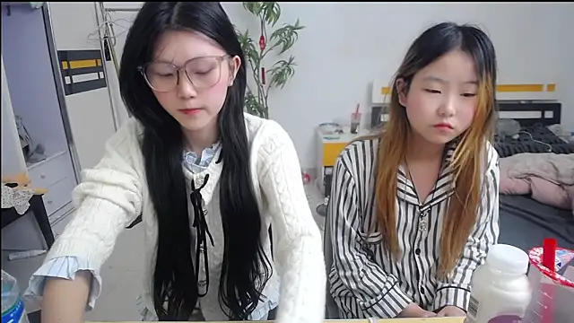 Babygirls523 online show from November 7, 11:26 am