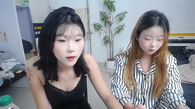 Babygirls523 online show from September 27, 4:46 pm