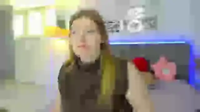 Snapshot of AshleyJoness chatting on February 11, 6:13 am AshleyJoness online show from February 11, 6:13 am