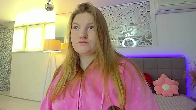 Snapshot of AshleyJoness chatting on February 22, 6:05 am AshleyJoness online show from February 22, 6:05 am