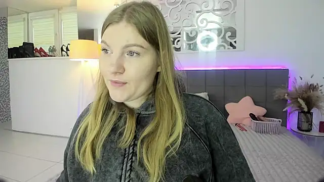 AshleyJoness online show from November 27, 6:03 am