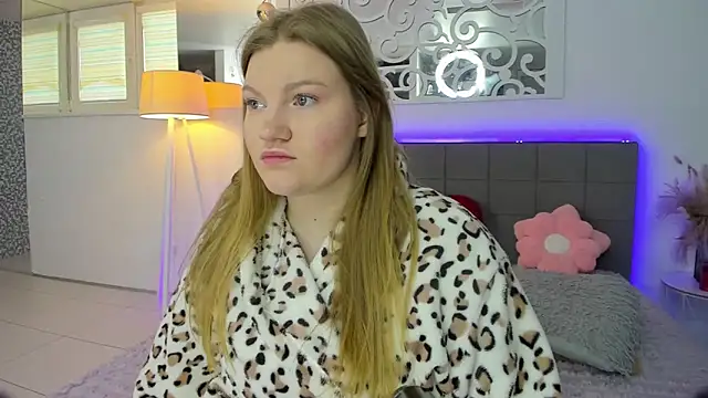 AshleyJoness online show from March 18, 5:32 am