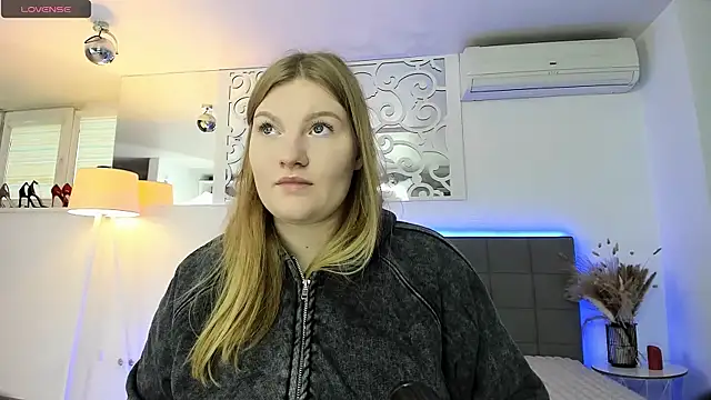 AshleyJoness online show from October 27, 6:14 am