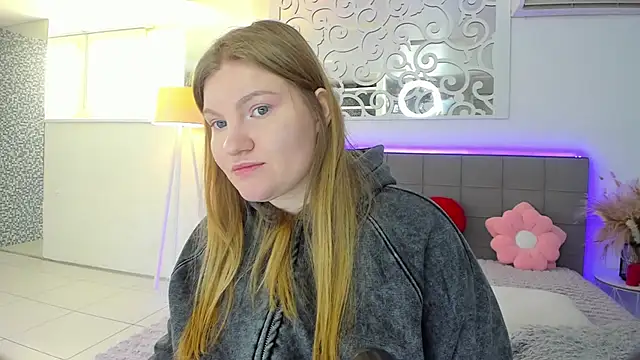 Snapshot of AshleyJoness chatting on February 27, 6:02 am AshleyJoness online show from February 27, 6:02 am