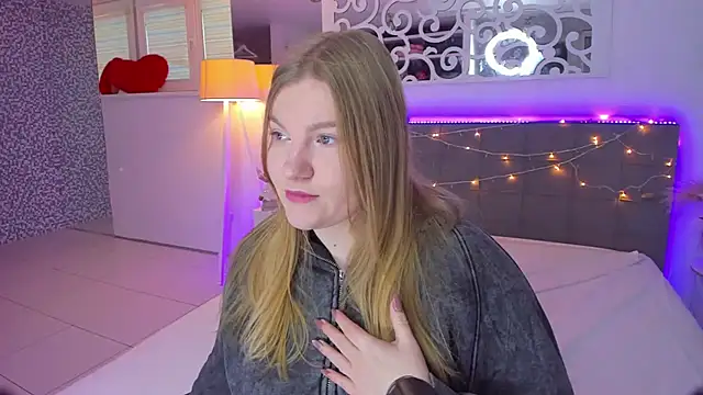 AshleyJoness online show from December 14, 6:08 am