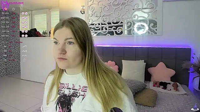 AshleyJoness online show from November 18, 5:44 am