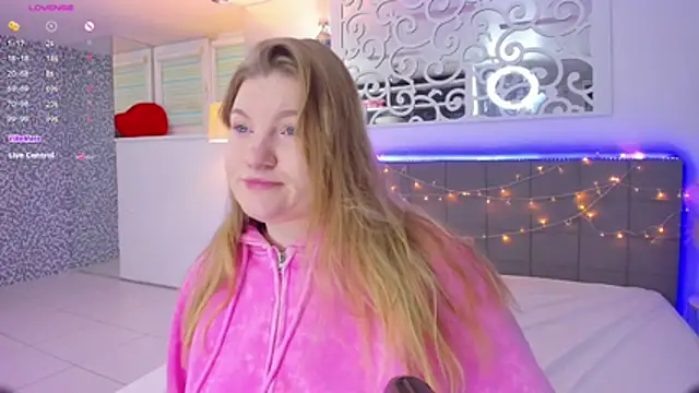 AshleyJoness online show from December 21, 6:26 am