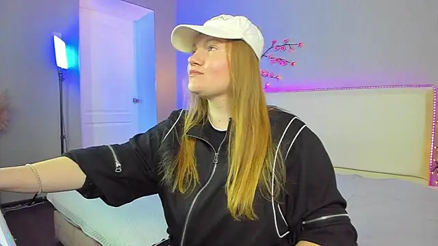 AshleyJoness online show from May 29, 5:13 am