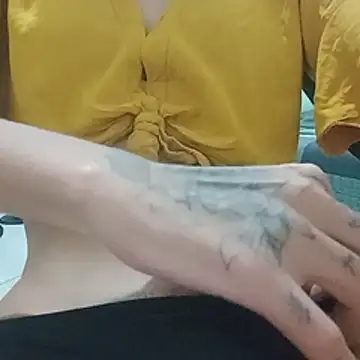 Snapshot of magrinhateuprazer chatting on November 20, 2:01 am magrinhateuprazer online show from November 20, 2:01 am