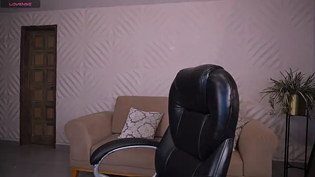 LiamCarterX online show from December 16, 5:11 am