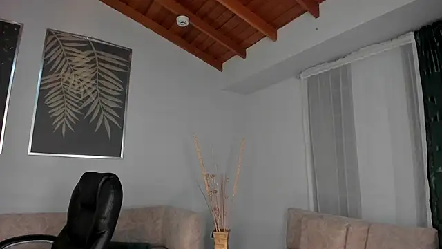 LiamCarterX online show from October 17, 4:27 am