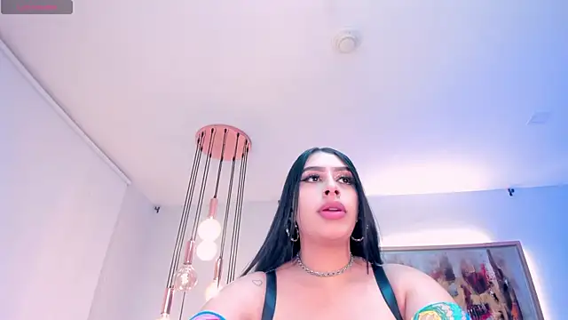 LeahLombardi  online show from January 9, 3:46 am