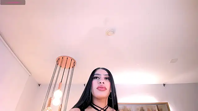 LeahLombardi  online show from October 26, 3:40 am