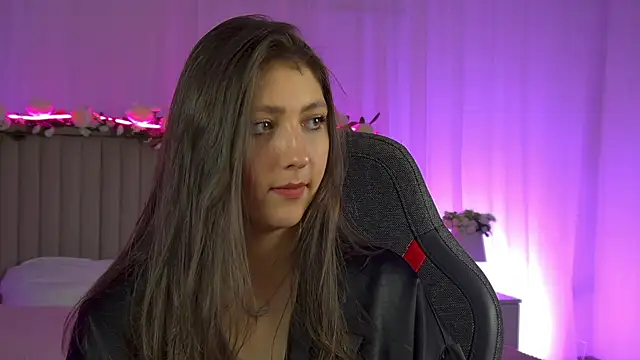 Mary Miiller online show from September 28, 9:27 am