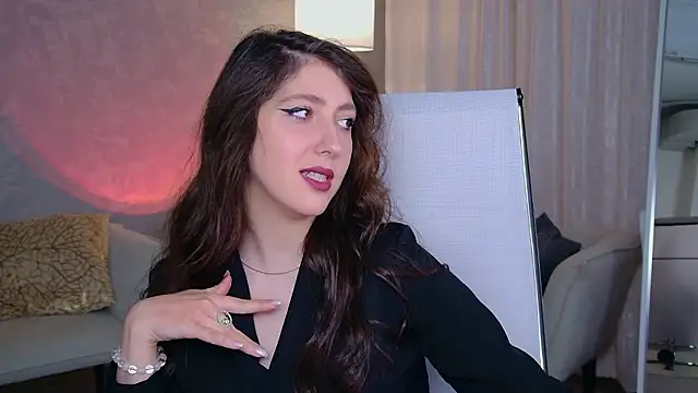 Mary Miiller online show from March 20, 6:58 am