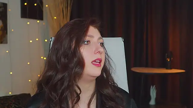 Mary Miiller online show from October 16, 6:21 am