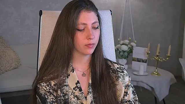 Mary Miiller online show from July 13, 12:48 pm