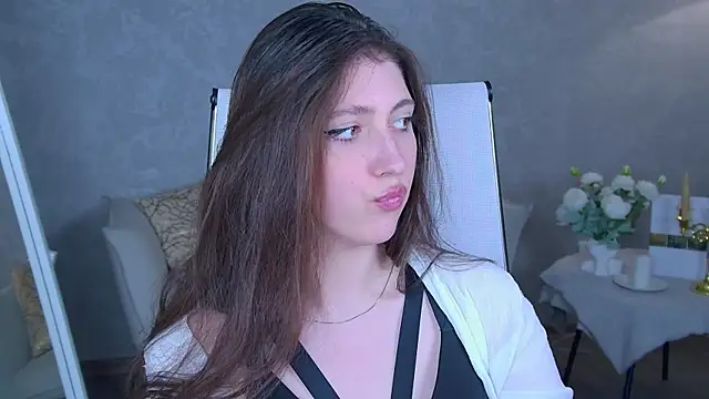 Mary Miiller online show from May 11, 2:45 pm