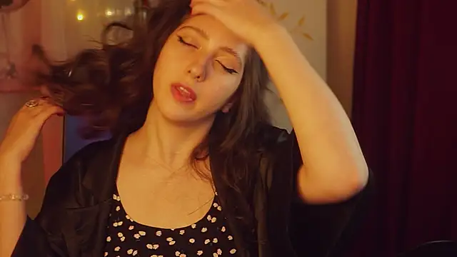 Mary Miiller online show from September 11, 9:42 am