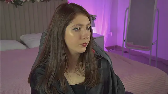 Mary Miiller online show from October 12, 10:05 am