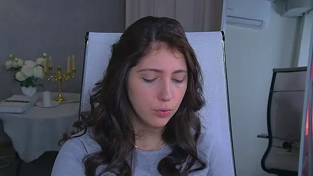 Mary Miiller online show from November 8, 6:17 am