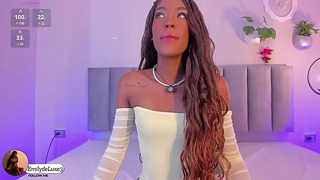 Emely Deluxe online show from January 14, 10:30 am