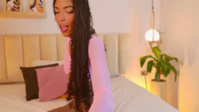 Emely Deluxe online show from April 22, 8:54 am