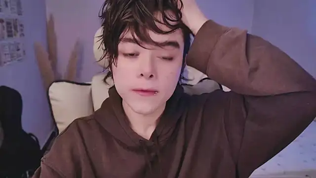 Snapshot of PaulTexx chatting on October 19, 7:05 pm PaulTexx online show from October 19, 7:05 pm