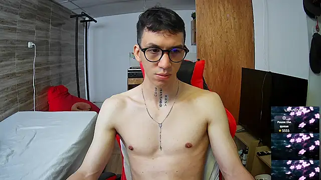 angelicious  online show from November 14, 1:04 pm