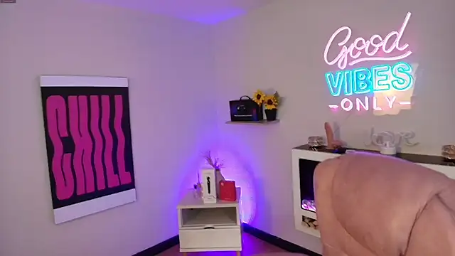 Alice Vixen online show from April 7, 12:07 pm