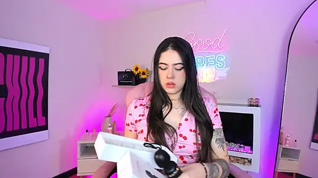 Alice Vixen online show from March 28, 12:06 pm