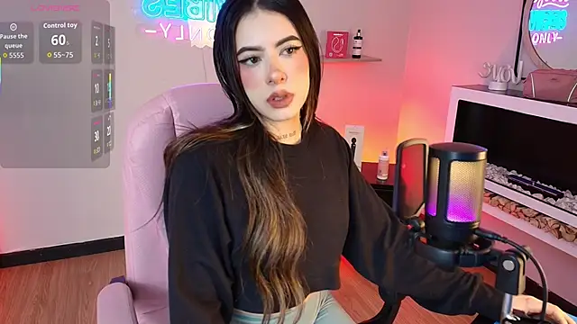 Alice Vixen online show from November 19, 12:38 pm