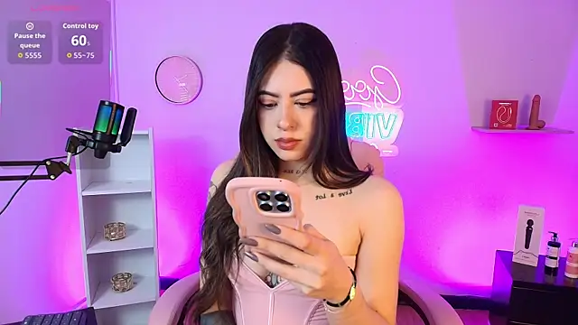 Alice Vixen online show from October 27, 12:28 pm