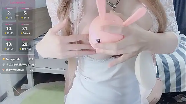 yinyinzi5 online show from October 4, 9:05 pm