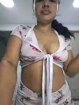 Snapshot of Eimy-04 chatting on June 17, 7:13 pm Eimy-04 online show from June 17, 7:13 pm