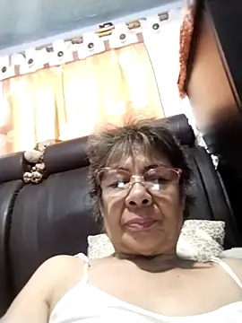 OliviaMorris1 online show from December 20, 2:42 pm