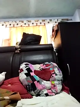 Snapshot of OliviaMorris1 chatting on November 23, 4:28 pm OliviaMorris1 online show from November 23, 4:28 pm